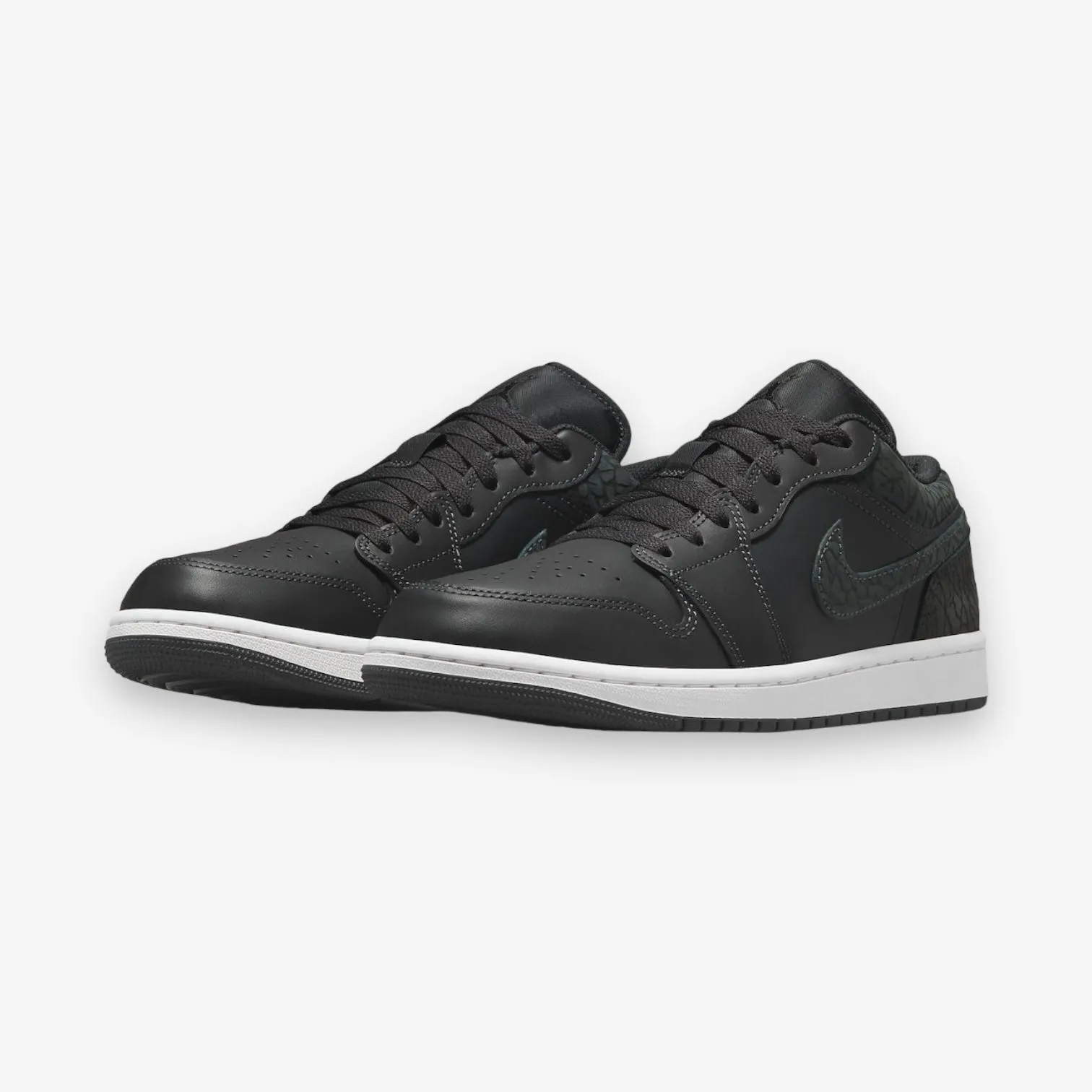 AIR JORDAN 1 LOW SE OFF NOIR/BLACK-WHITE-BLACK FB9907-001