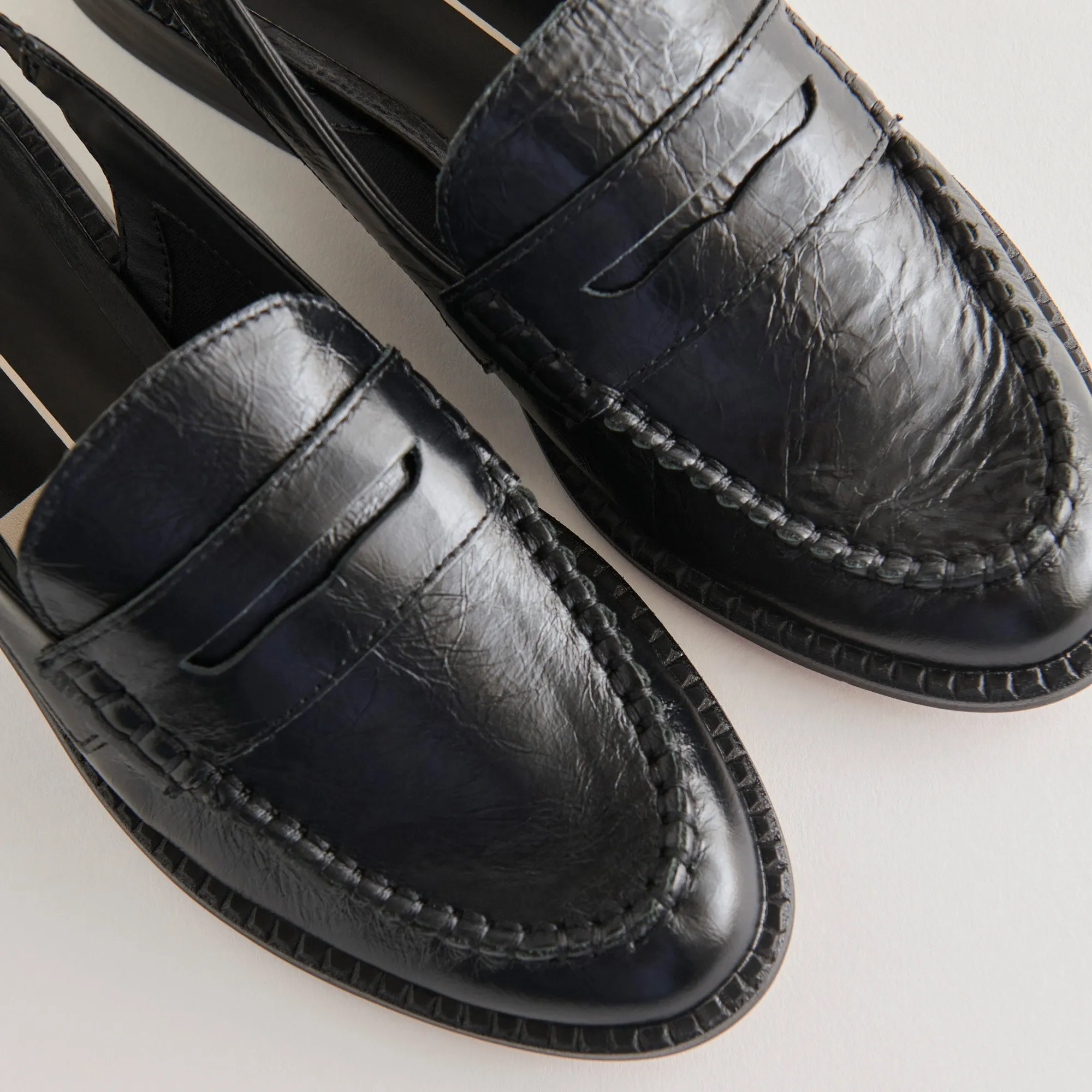 HARDI WIDE LOAFERS MIDNIGHT CRINKLE PATENT