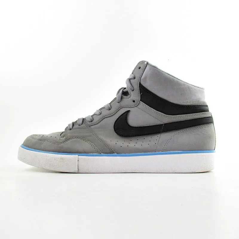 NIKE Court Smith