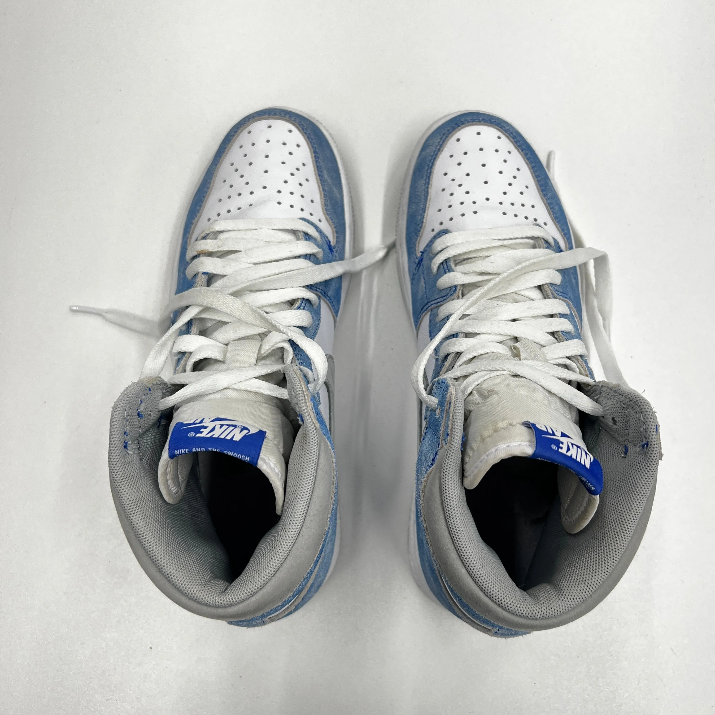 PRE LOVED - JORDAN 1 RETRO HIGH OG HYPER ROYAL (M)