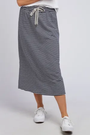 Travel Skirt in Navy / White Stripe